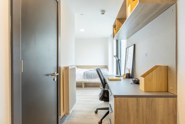 Premium En Suite - Image 2